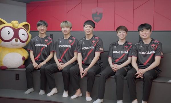 峽谷晚報:全明星韋神大戰老蛇隊|名人堂提名PDD娃娃朱一航 峽谷晚報:全明星韋神大戰老蛇隊|名人堂提名PDD娃娃朱一航