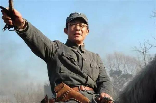 朱德丟了一樹蘋果，有人告密：是陳賡和陳錫聯串門的時候“偷”的