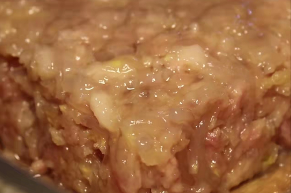 山東大姐做傳統美食，訂單太多接不過來，野心不大夢想成為某品牌