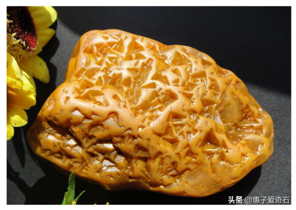 廣西珍品奇石玉石,其中一方以888萬成交,這是什麼石頭呢? 廣西珍品奇石玉石,其中一方以888萬成交,這是什麼石頭呢?