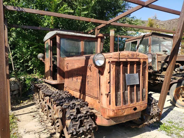 菜吧：無氮不生長,無磷難成花,無鉀不上色，無硼難坐果，缺鈣裂果