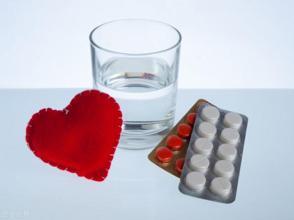 心絞痛緩緩就好了?別輕視可致命!4個急救方法,關鍵時刻可救命 心絞痛緩緩就好了?別輕視可致命!4個急救方法,關鍵時刻可救命