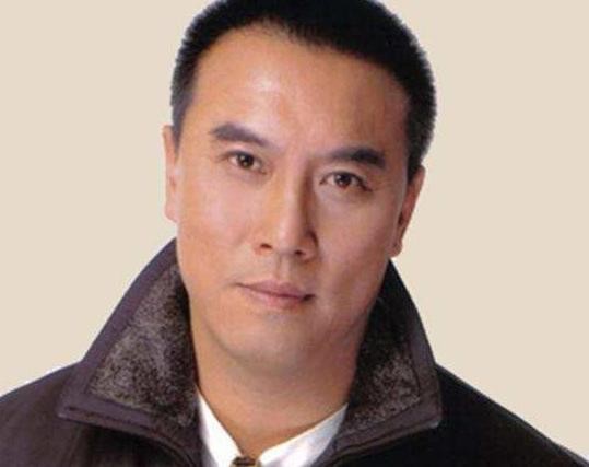 陳佩斯妹夫張山：因“趙子龍”大火，為照顧妻子和岳父母淡出熒幕