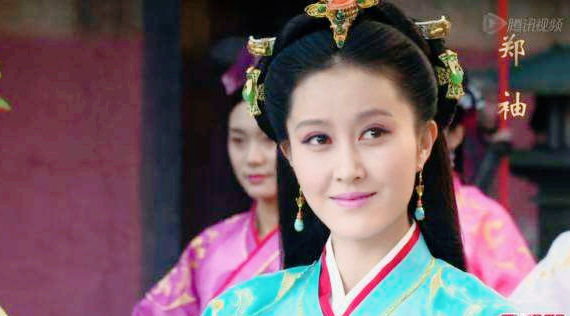 這7部劇裡,當網紅臉美人,遇到一群古典美人,差距就出來了 這7部劇裡,當網紅臉美人,遇到一群古典美人,差距就出來了