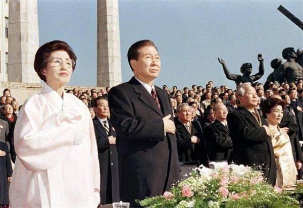 被暗害、被趕下臺，韓國總統成了高危職業，誰在中間攪局？