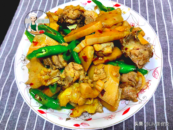 立冬快到了，我常買此吃，鮮香滋補又饞人，吃它能量滿滿，不怕冷