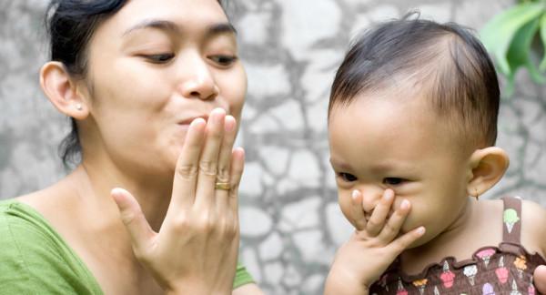 6個月是寶寶成長“分水嶺”，６大發育特點家長早了解，別養錯