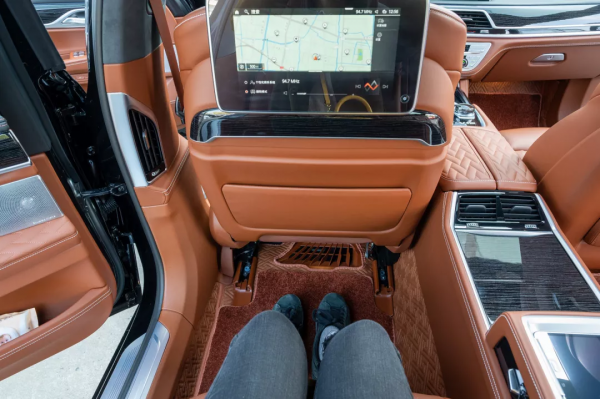 二手寶馬M760Li：取悅自己，一切盡在掌握