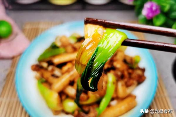 這三樣食材一起炒，堅持一週吃一次，補脾暖胃，冬天多吃補充體力