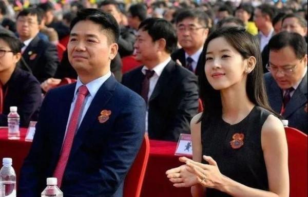 闊太章澤天：遭背叛卻不離婚，她的聰明讓劉強東受用終身