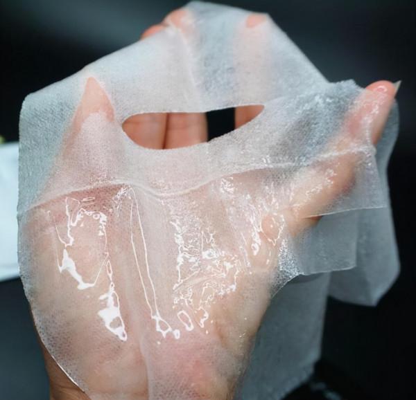 敷面膜時，多注意這3個小細節，你的面板會越敷越好，效果翻倍