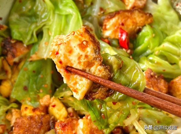 一頓飯:酸湯肥牛+酸辣包菜拌荷包蛋 一頓飯:酸湯肥牛+酸辣包菜拌荷包蛋