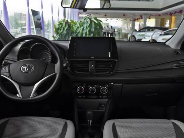 價格低保錢包，5L油耗耐用好修，家用合資車，帶你看豐田威馳FS