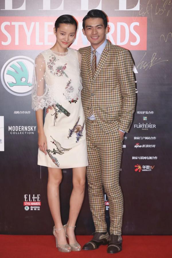 裴蓓的果敢女性衣櫥，被張家誠拍出來了