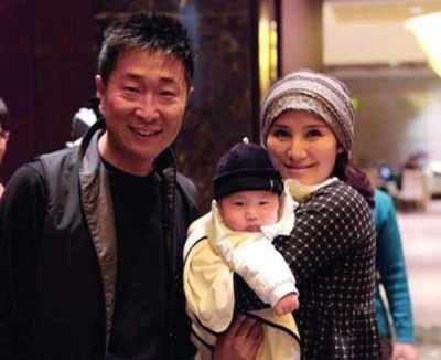 “天津大媽”林永健:17歲入行,33歲娶最美軍花,奮鬥20年終成名 “天津大媽”林永健:17歲入行,33歲娶最美軍花,奮鬥20年終成名