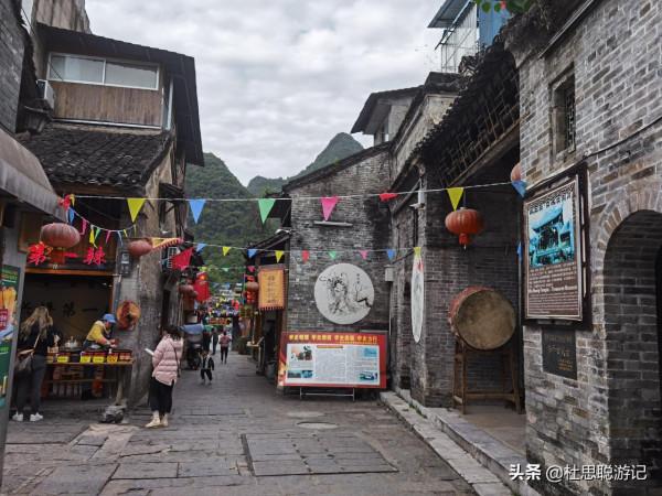 漢EV自駕廣西,在灕江邊上最美的江邊駐車,租輛電動車逛興坪古鎮 漢EV自駕廣西,在灕江邊上最美的江邊駐車,租輛電動車逛興坪古鎮