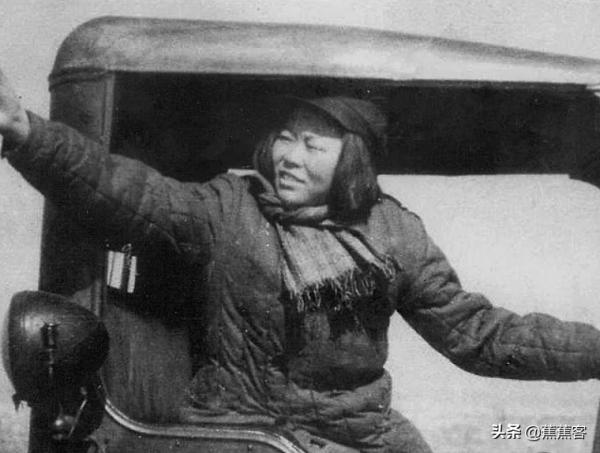 人民幣上的女拖拉機手：73歲才知原型是自己，因一張照片怒告報社