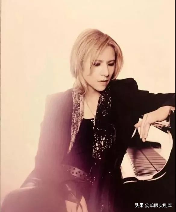 人間理想林佳樹，漫畫界的美男子，曾是工藤靜香的前男友