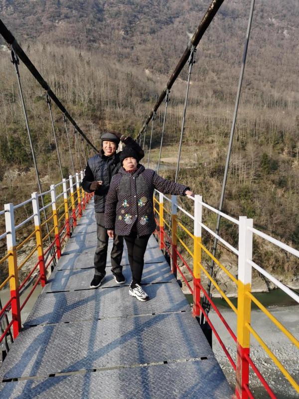 元旦北川行（詩2首）