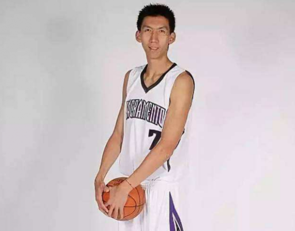 中國加內特張凱，13歲身高超1米9，國王隊丟擲橄欖枝