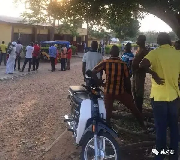 特大交通事故震驚迦納華人圈 特大交通事故震驚迦納華人圈