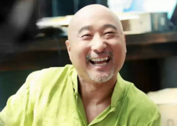 看看陳佩斯開的車，馮鞏開的車，潘長江開的車，差距是否很明顯？