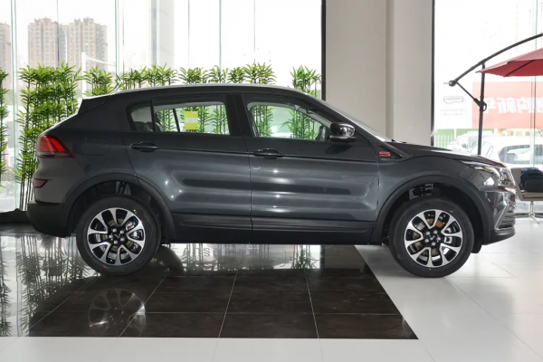 靜態分析觀致5頂配，油耗低及皮實耐用，配置也不差