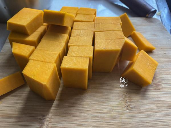 入秋了，分享這碗“美容養顏湯”，效果不比燕窩差，營養又實惠