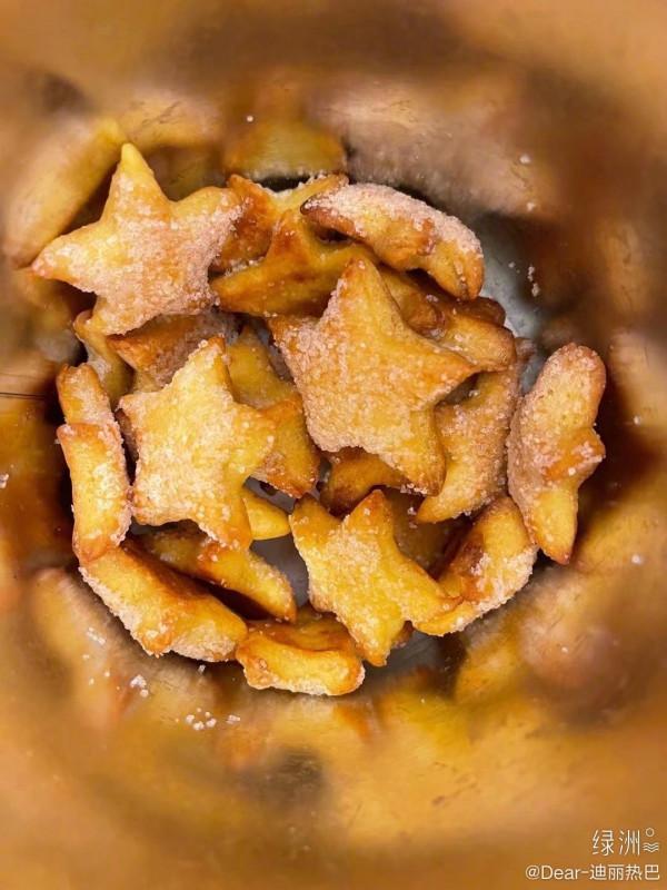 迪麗熱巴曬自制美食,看起來好好吃 迪麗熱巴曬自制美食,看起來好好吃