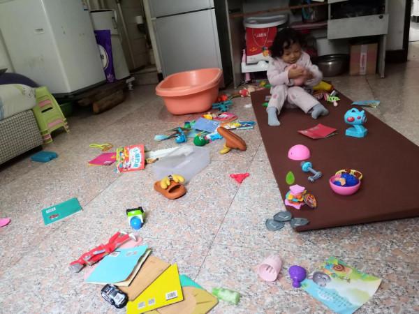 家有拆家兩歲娃,你們崩潰了嗎? 家有拆家兩歲娃,你們崩潰了嗎?