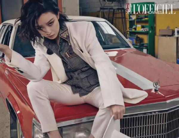 熱巴吐舌、萬茜嘟嘴、倪妮撩頭髮，女星油膩起來就沒男星什麼事了