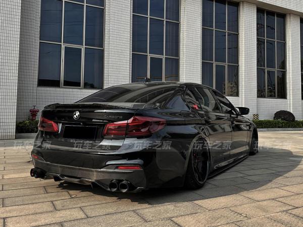 花費17萬改裝寶馬5系 還成立了一個黑武士團隊