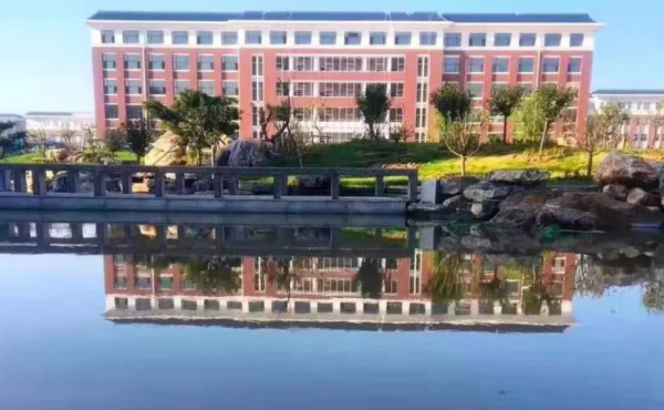 衡水一中學“被處罰”,經濟損失或超過億元,家長表示很擔心 衡水一中學“被處罰”,經濟損失或超過億元,家長表示很擔心