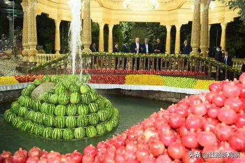 “友誼之夜”，塔吉克總統如何宴請各國賓客？