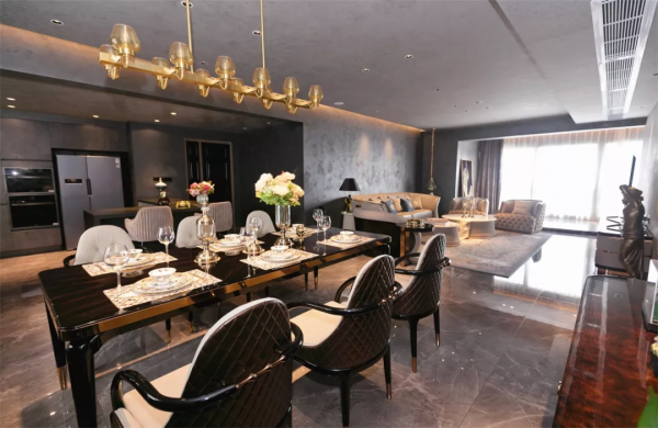 義大利黑金風，都市新貴的奢享空間