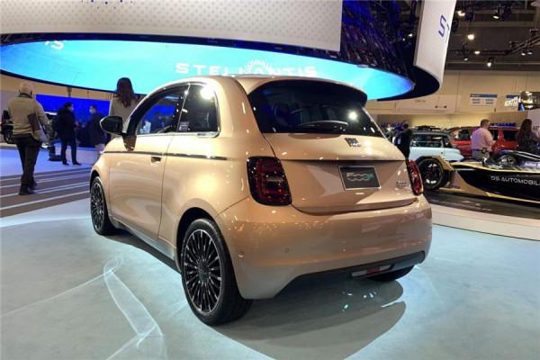 義大利版的宏光MINIEV，這樣的菲亞特500你見過嗎？