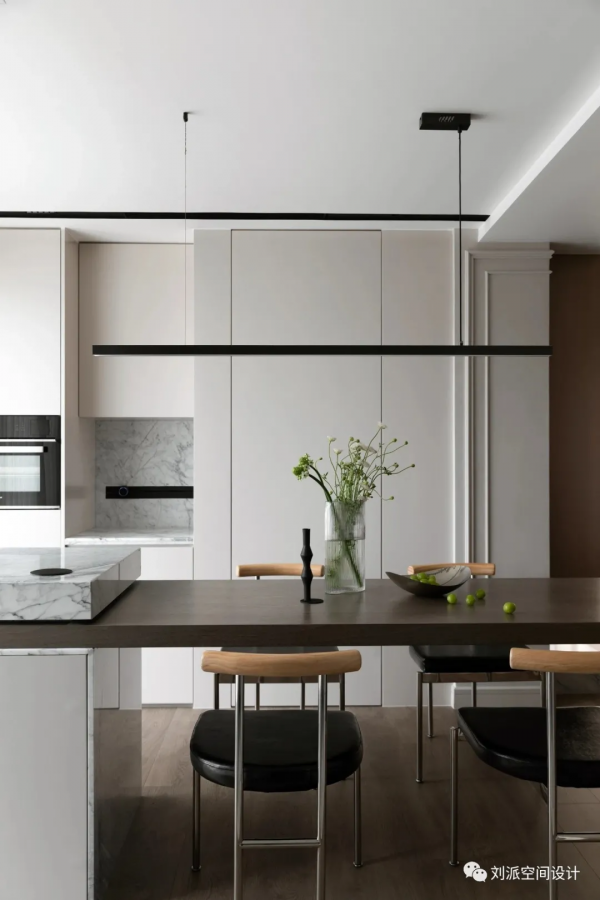 現代簡約的法式優雅,165平米四室兩廳 現代簡約的法式優雅,165平米四室兩廳