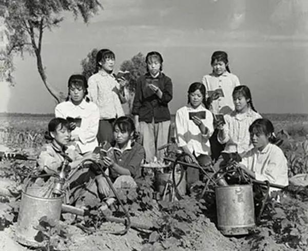 20歲上海女知青為愛留守，嫁入農村朝鮮族家庭，老年直言從不後悔