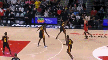 火箭四連敗拉文射落老鷹，綠軍遭逆轉馬刺輸爵士，莫蘭特絕殺太陽