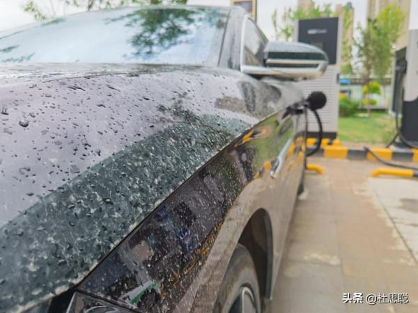 漢EV自駕新疆，烏魯木齊充電樁功率105千瓦，電動車真香