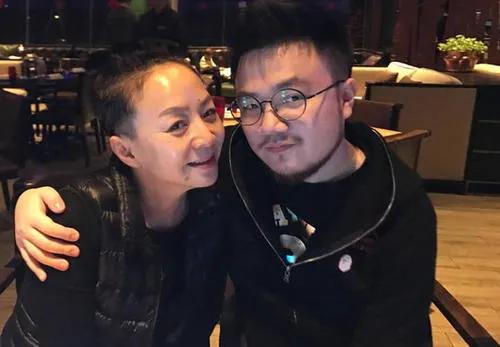 《家有兒女》主演現狀：劉星小雪成頂流明星，弟弟小雨卻無戲可拍