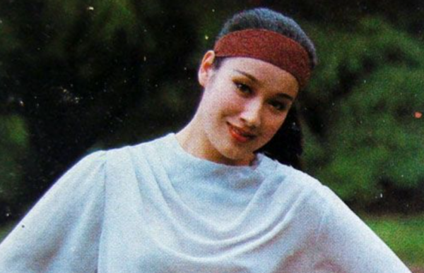 因第一屆春晚走紅，56歲就客死他鄉的索寶莉，到底經歷了什麼？