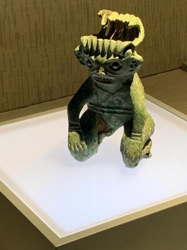 三星堆人的服飾探秘