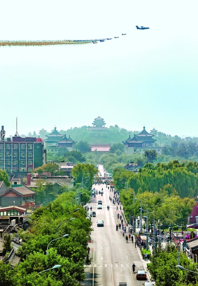 從中軸線看北京城的古與今 從中軸線看北京城的古與今