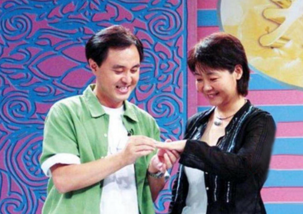 10位零緋聞的老戲骨,個個都和原配白頭到老,最長的相守65年 10位零緋聞的老戲骨,個個都和原配白頭到老,最長的相守65年