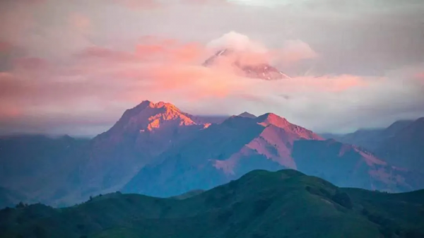 可以靠顏值，偏要靠實力！中旅新疆交出“旅遊興疆”成績單