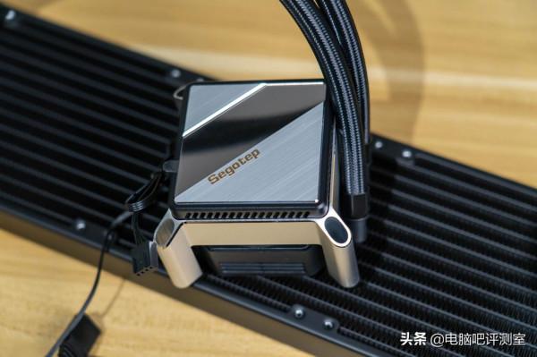 鑫谷 崑崙KL-360一體式CPU水冷散熱器測評