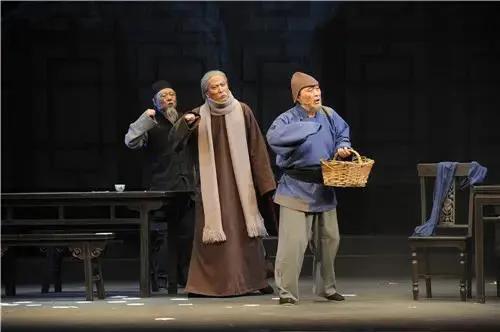 《茶館》再現天橋劇場 《茶館》再現天橋劇場