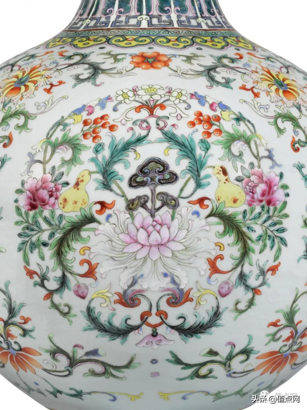 一年前RMB 400萬驚喜成交 |「乾隆粉彩天球瓶」降價再現倫敦拍賣 一年前RMB 400萬驚喜成交 |「乾隆粉彩天球瓶」降價再現倫敦拍賣
