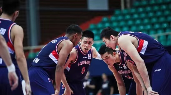 狂飆5記三分！李春江場邊觀戰心繫兒子，老叔送鼓勵，他蛻變了